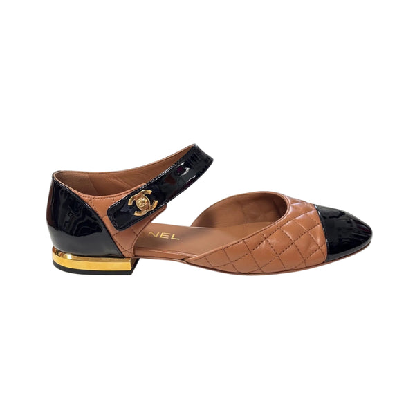 Chanel Turnlock Interlocking CC Logo Mary Jane Flats Size 7.5 | IT 37.5