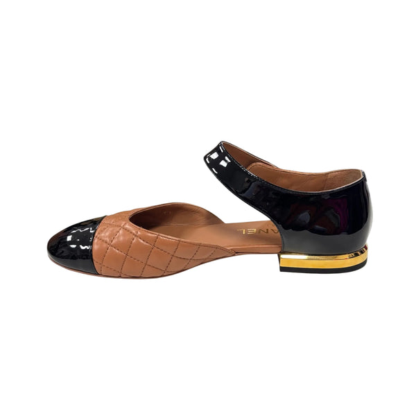 Chanel Turnlock Interlocking CC Logo Mary Jane Flats Size 7.5 | IT 37.5