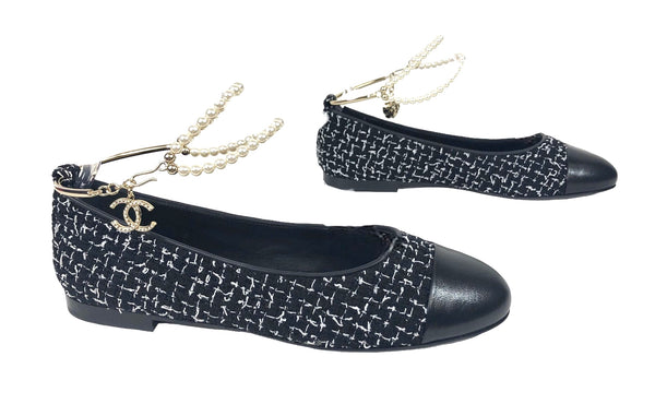 Pearls Camelia Interlocking CC's Black and White Ballet Flats | Size US 7.5 - IT 37.5