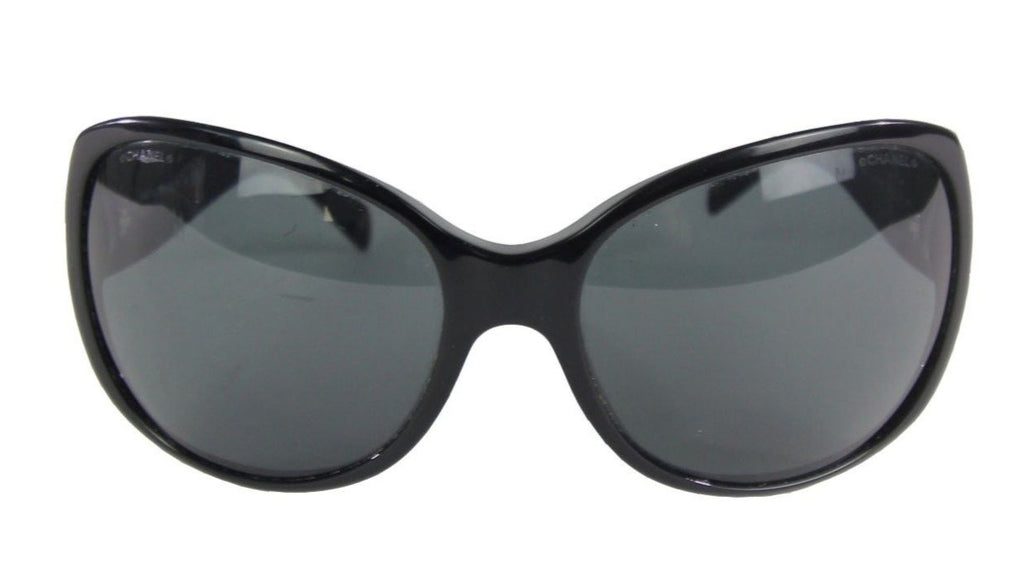 chanel black frame sunglasses