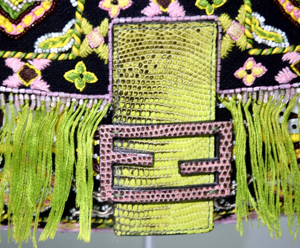 Fendi | Vintage Baguette Shoulder bag Green/Black Beaded