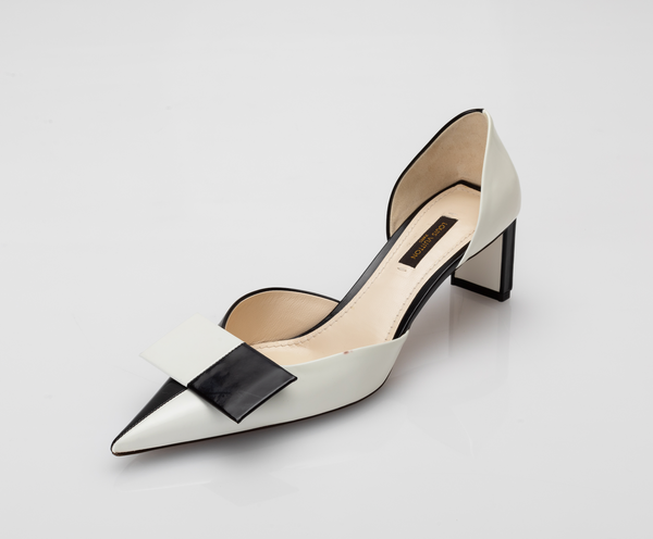 Black and White Leather D'Orsay Bow Pointed Toe Pumps | Size 38