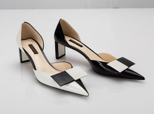 Black and White Leather D'Orsay Bow Pointed Toe Pumps | Size 38