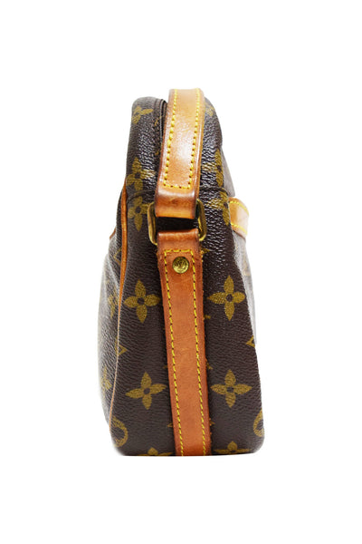 Louis Vuitton | Crossbody with Top Zipped Closure