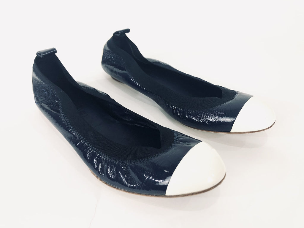 Timeless CHANEL Ballet flats T.EU 35.5 Leather Black ref.924333 - Joli  Closet