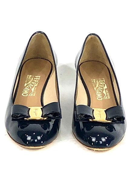 Navy Vara Patent Leather Pumps | Size 8B