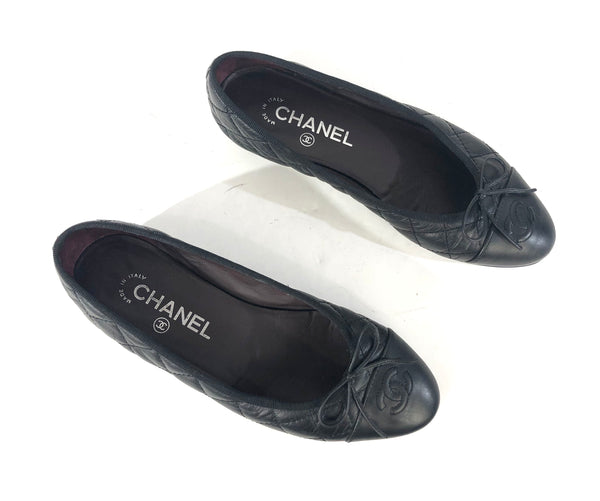 Aged Calfskin Interlocking CC Logo Leather Ballet Flats | Size US 6.5 - EU 37