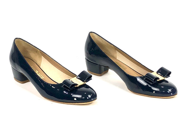 Navy Vara Patent Leather Pumps | Size 8B