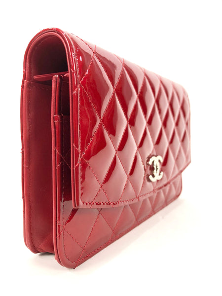 Red Quilted Patent Brilliant Wallet On Chain