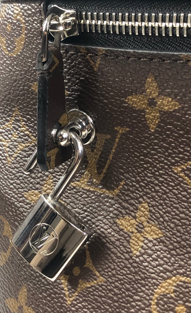 Louis Vuitton City Cruiser Handbag Monogram Canvas and Leather PM at  1stDibs