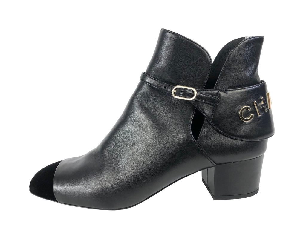 Velvet boots Chanel Brown size 39 EU in Velvet - 37559104