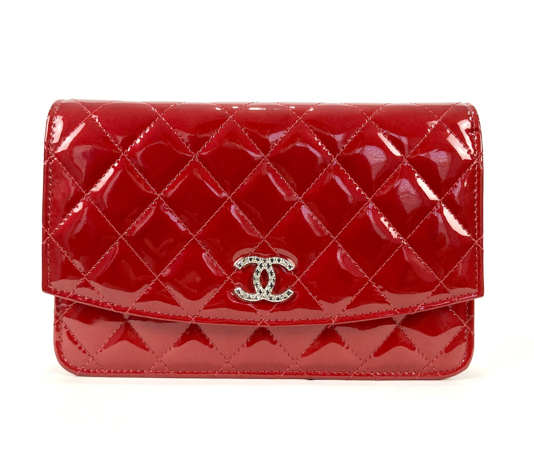 CHANEL Patent Quilted Brilliant Wallet On Chain WOC Red