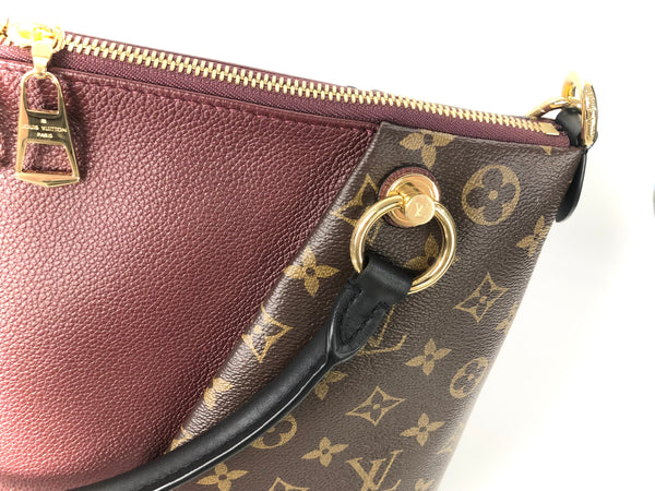 V Tote MM Monogram Bordeaux Black