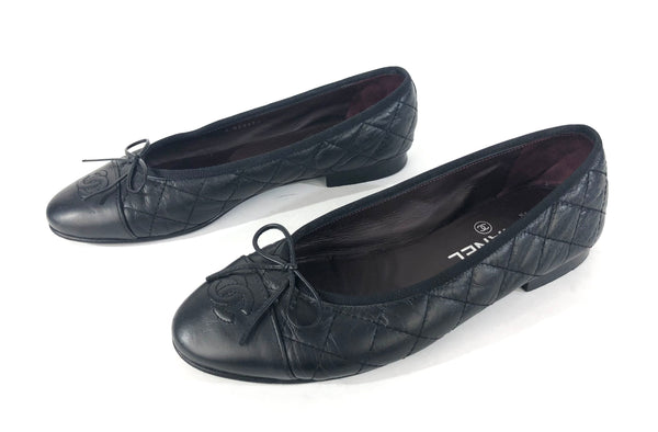 Aged Calfskin Interlocking CC Logo Leather Ballet Flats | Size US 6.5 - EU 37
