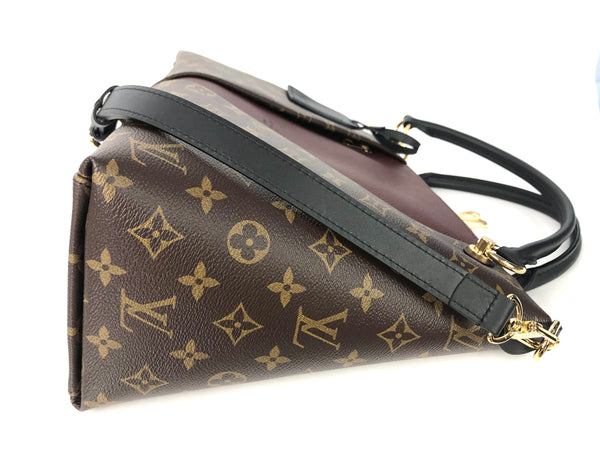 V Tote MM Monogram Bordeaux Black