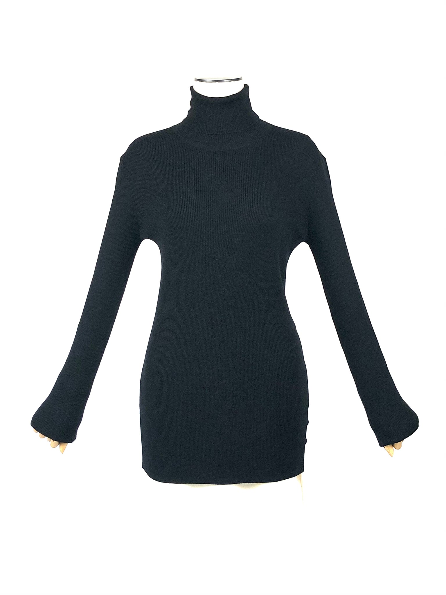 Wool Feather Weight Ribbed Turtleneck Sweater  | Size L