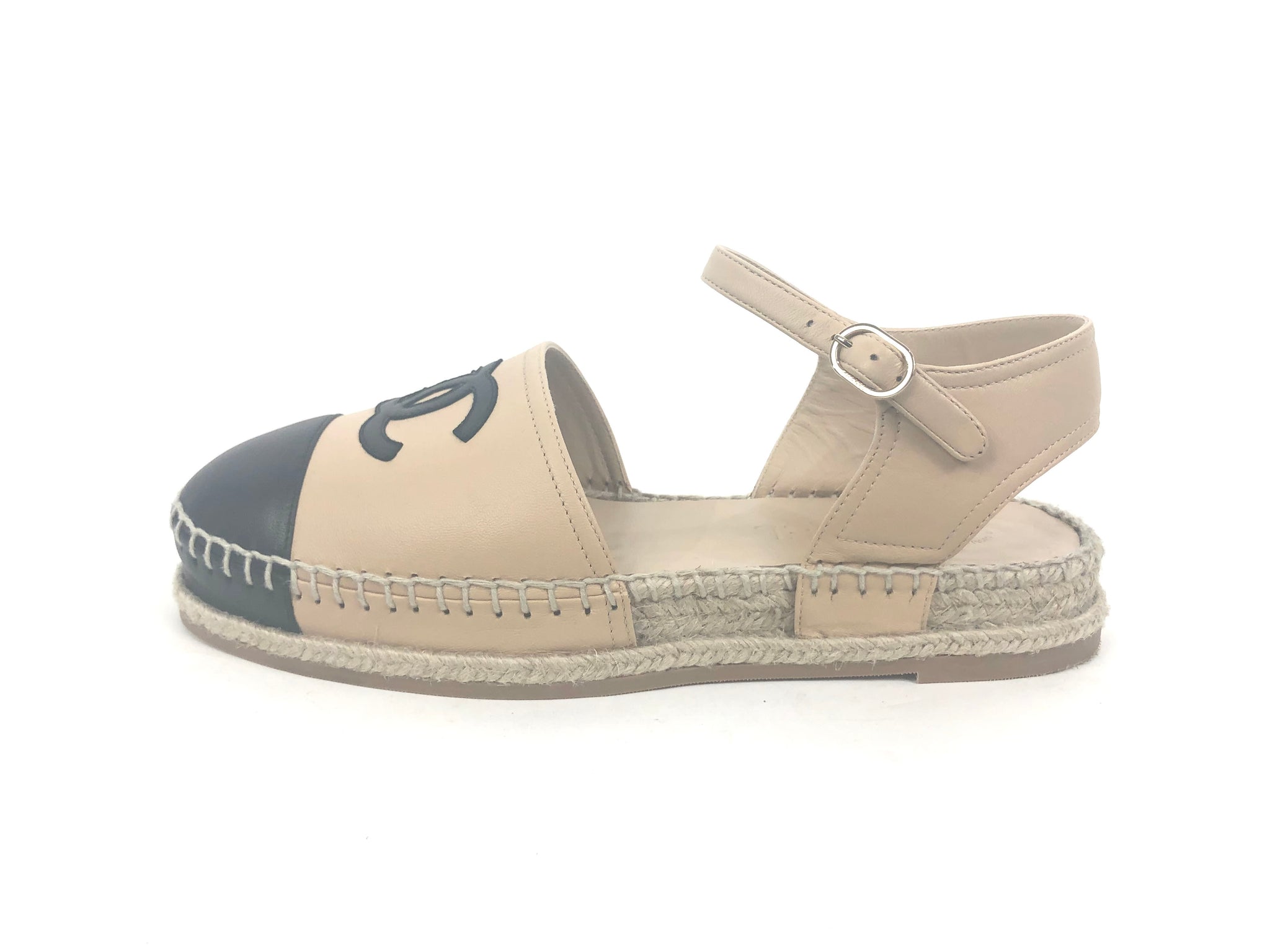 Cap Toe Black and Beige Lambskin CC's Turnlock Espadrille  Sandal | Size 8