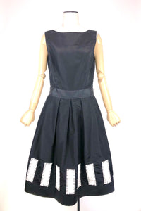 Black Silk Faille with White Details Sleeveless Dress | Size 10