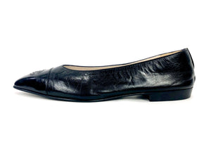 Black Leather Interlock CC's on Cap Toe Flat Shoes | Size 8